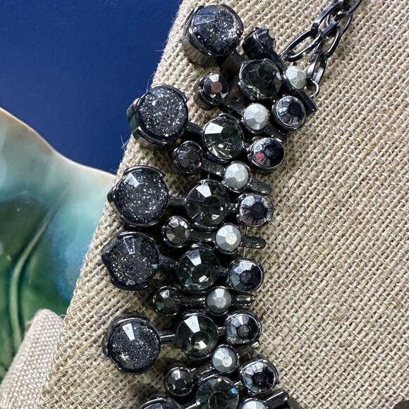 Dark Gray Hematite Color Faceted Crystal statement Necklace - Picture 4 of 4